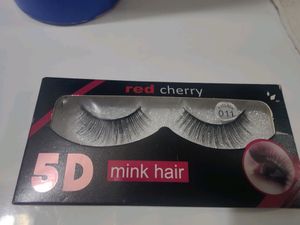 Fresh Artificial Chain Combo With Eye Lashes
