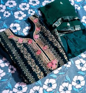 Elegant Green Embroidered Kurta Set With Dupatta