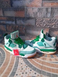 Nike Jordan Retro 4