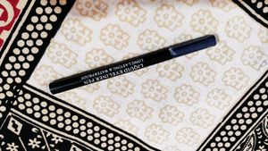 Huda Beauty Blue 💙 Eyeliner