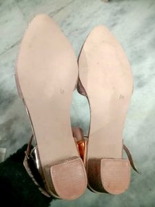 Rose Gold Heels 🌸🎀