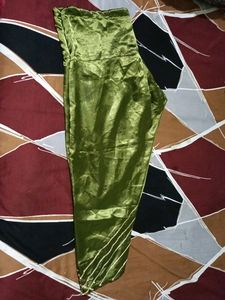 Beautiful Green Silk Kurta Set 💚