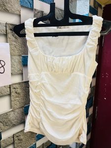 Women White Net Top Sleeve Less