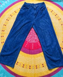 Wide Leg Jeans By Kraus