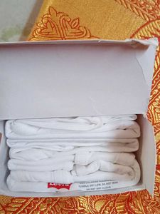 Levi's Brand New Vests Pack Of 3 Brannew