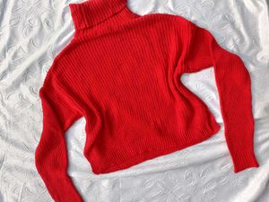 Forever21 Turtleneck Cropped Pullover