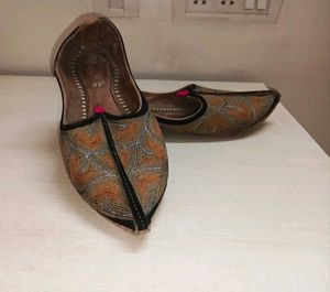 Rajasthani Mojdi (Jutti)
