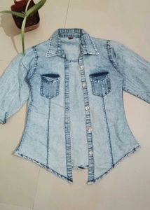 Women&#39;s acid wash denim-style Overcoat