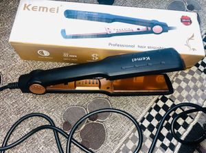 Kemei Hair Straightener