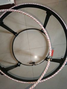 Aari Stand With Ring