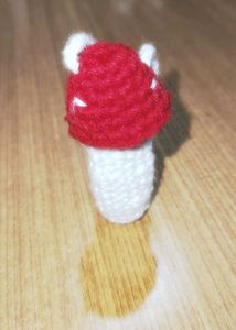 Crochet 🧶 Mushroom Lipbalm Pouch 🍄
