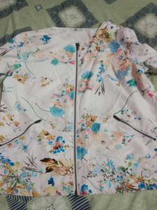 Floral Print zip top