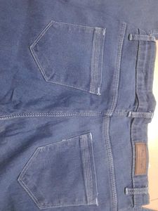 Frayed Hem Skinny Jeans