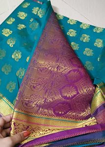Elegant Teal Paisley Saree With Blouse