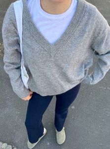 H&amp;m v-neck knit sweater