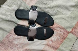 Flat Sandal