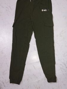 Green Joggers Pant New Never Used Have Many Pocket