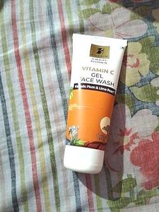 Pilgrim Australian Vitamin C Gel Face Wash for fo