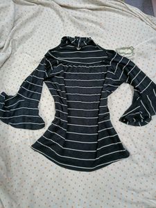 striped top