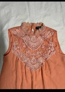 Peach Lace Top🧡🧡