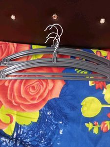 6 Pcs Clothes HAngle Combo