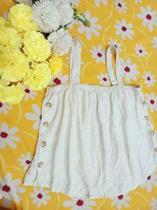 White Pretty Top For Women 🤍