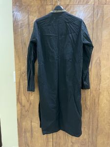 Elegant Black Kurta with Embroidery
