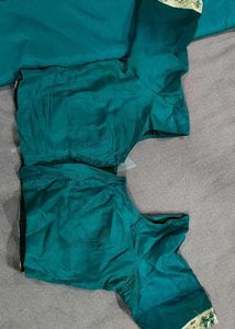 Elegant Teal Saree