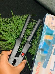 Inova Ceramic Hair Straightener