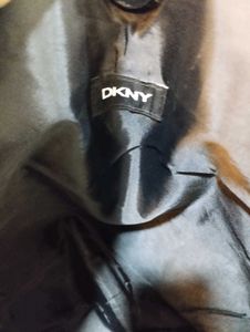 DKNY Black Tote Bag💥