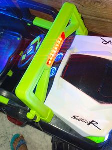 Kid&#39;s Big Size Remote Control Jeep.