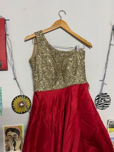 Elegant Red &amp; Gold Gown❤️❤️