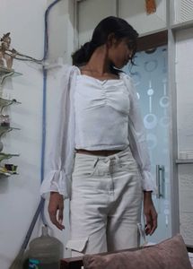 Chic White Puff Sleeve Top