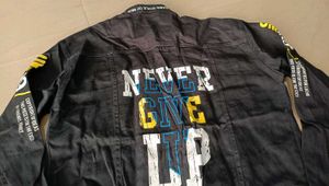 Trendy Graphic Denim Jacket, M Size