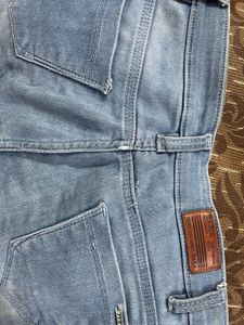 Zara Light Wash Denim Jeans
