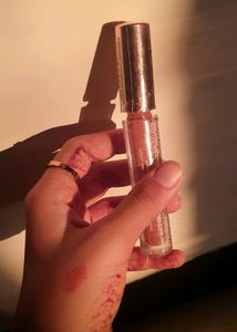 Lakme 9to5 Primer+matte Liquid Lipstick