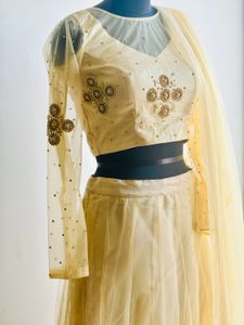 Offer Price 🌷🌷Brand New ✨Beautiful Golden Dress
