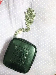 Solid box shoulder bag