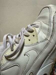 Nike Air Max 90 - White Need Good Wash