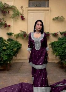 New/Unused Heavy Embroidered Sharara Set
