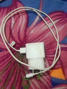 Samsung Galaxy J7 Prime Mobile Phone With Charger