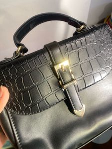 [FAUX LEATHER] Black Sling bag and Handbag