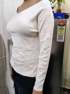 Eligent white knit top