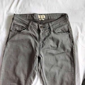Grey Denim Jeans👁️
