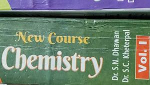 Pradeep&#39;s Chemistry Class 11 - Vol. I