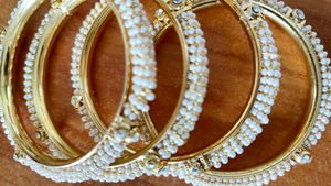 Pearl &amp; Gold Bangle Set