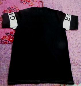 Black Graphic Print T-Shirt
