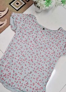 Pretty Leafy🍃 Print Tshirt