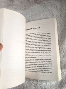 It Ends With Us Book-50% Off On Delivery Fee