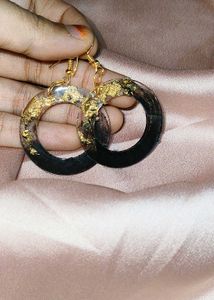 Resin Earing.